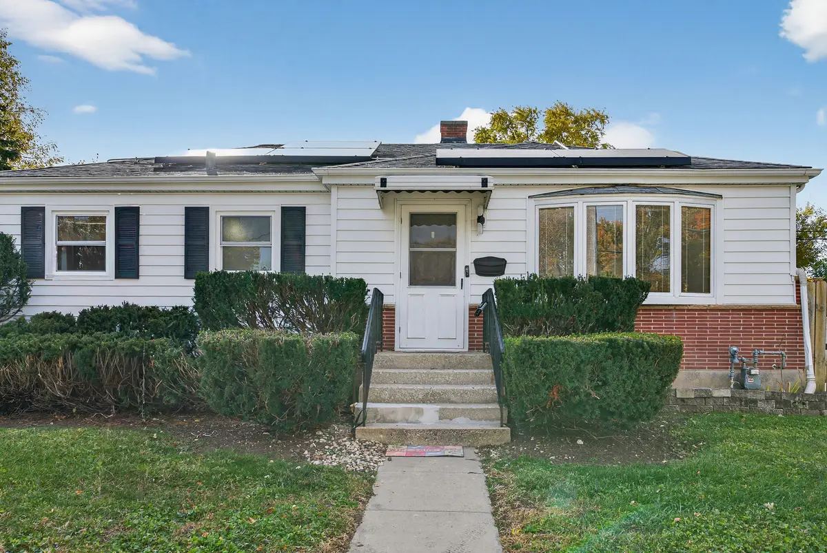 288 N Lincoln Avenue, Mundelein, IL 60060 - Image #1