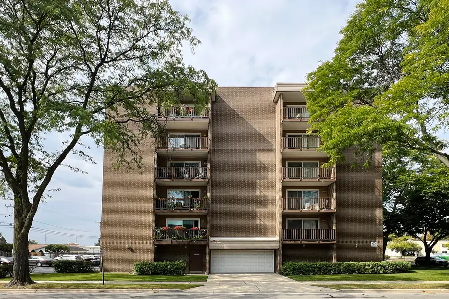 1365 Ashland Avenue #302, Des Plaines, IL 60016 - Image #3