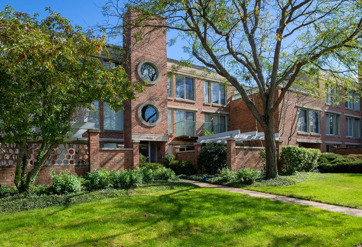 5040 Arbor Lane #303, Northfield, IL 60093 - Image #1