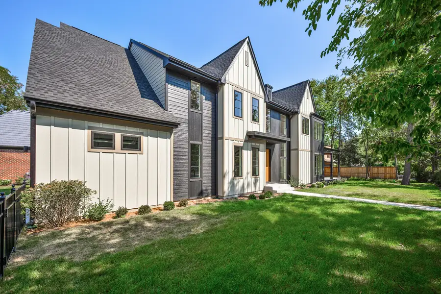 809 Lenox Road, Glenview, IL 60025 - Image #2