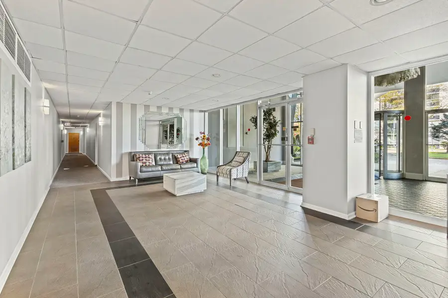 9001 Golf Road #5B, Des Plaines, IL 60016 - Image #3