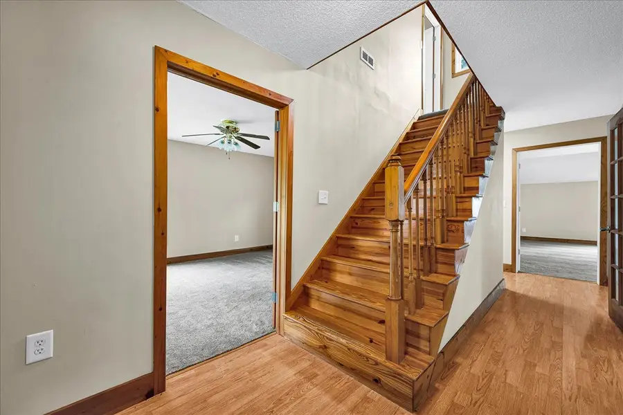 116 Lakeview Drive, East Galesburg, IL 61430 - #3