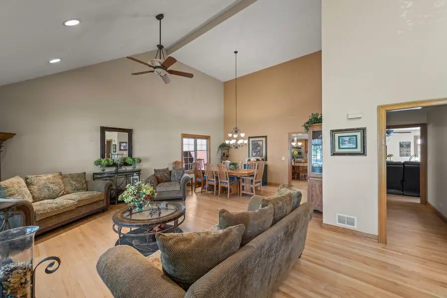 429 W Kenilworth Avenue, Palatine, IL 60067 - Image #2