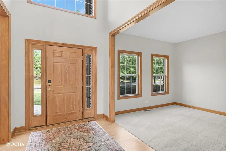 842 Heartland Drive, Yorkville, IL 60560 - Image #2