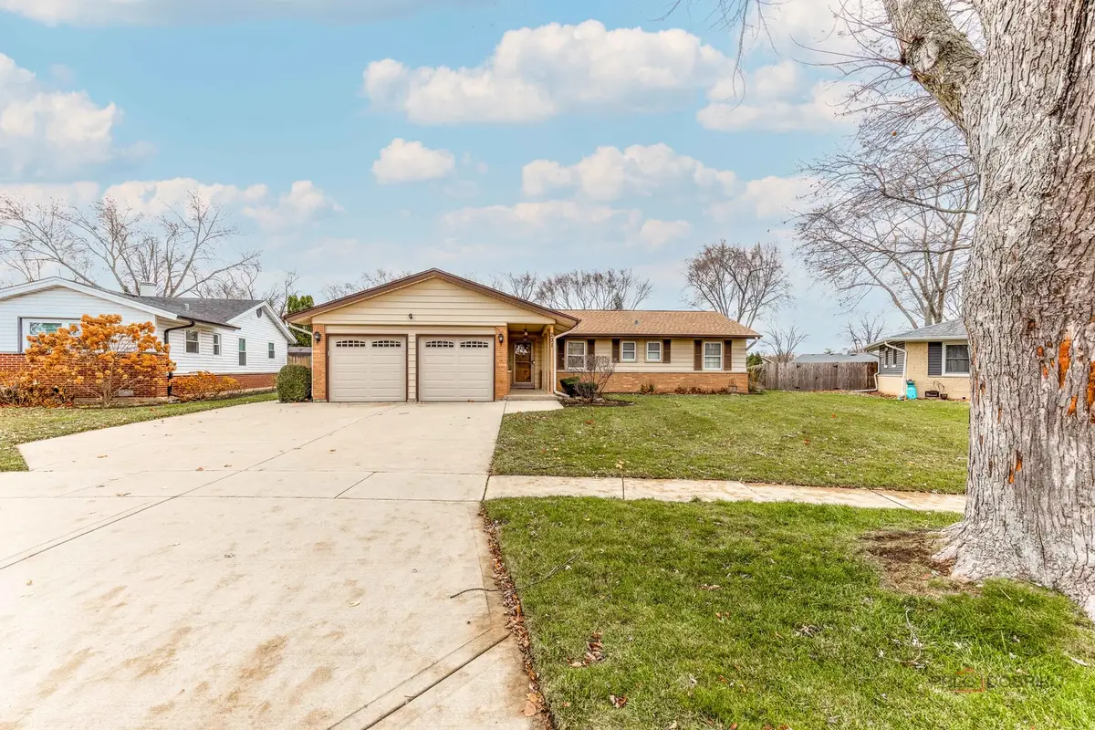231 Fern Drive, Elk Grove Village, IL 60007 - Image #1