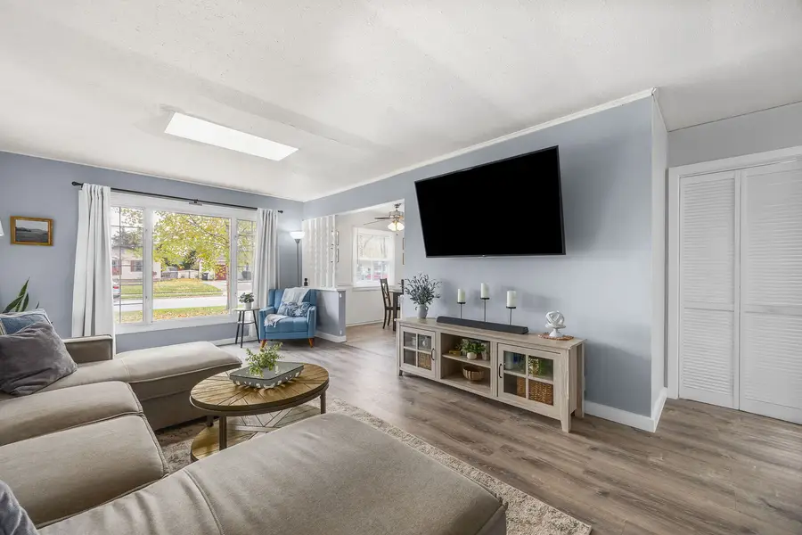 269 Thunderbird Trail, Carol Stream, IL 60188 - Image #3