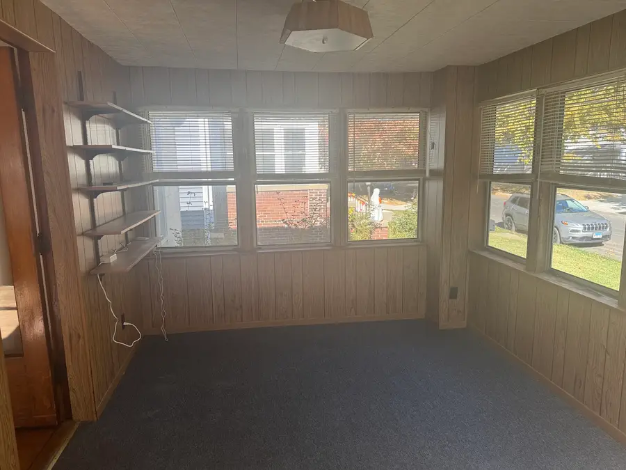 219 S Jackson Street, Clinton, IL 61727 - Image #3