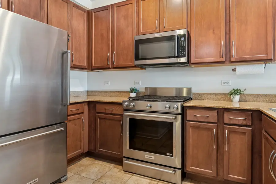 6420 Double Eagle Drive #403, Woodridge, IL 60517 - Image #3