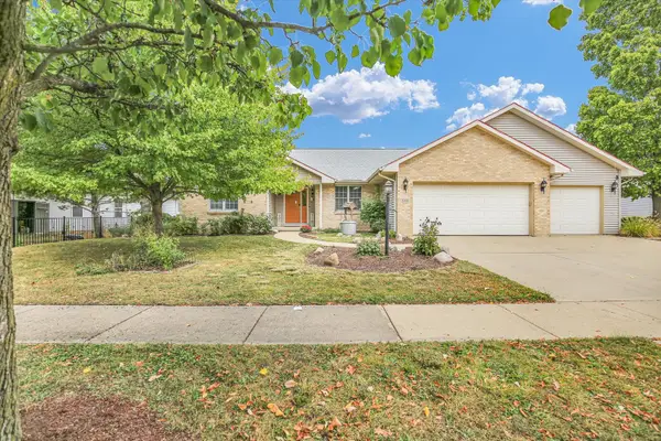 3104 Countrybend Lane, Champaign, IL 61821