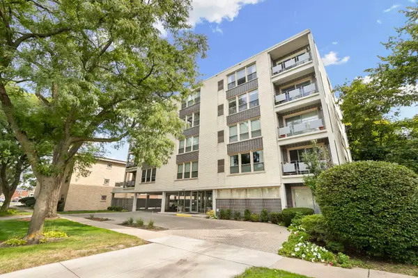 1535 Park Avenue #304, River Forest, IL 60305