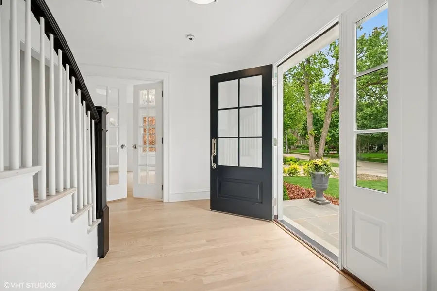 1423 Asbury Avenue, Winnetka, IL 60093 - #2