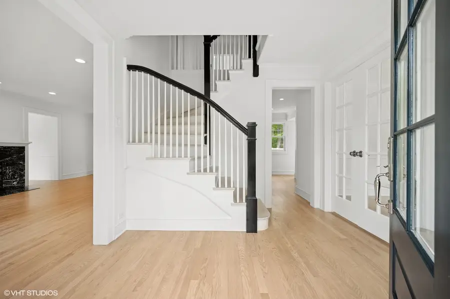 1423 Asbury Avenue, Winnetka, IL 60093 - #3