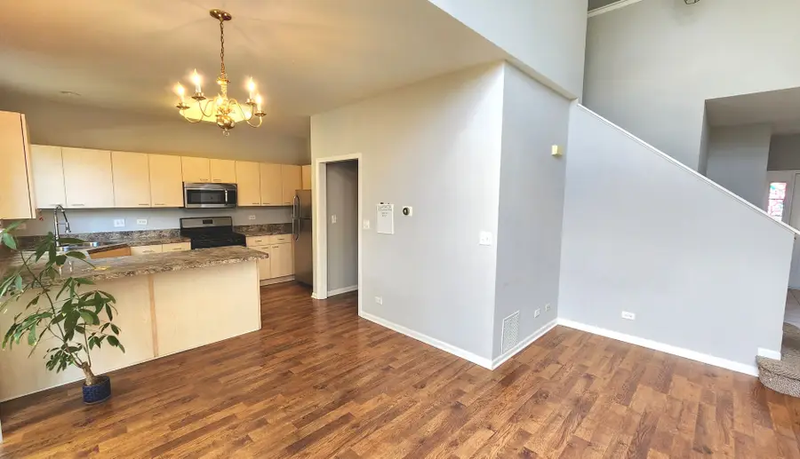 349 W Pointe Drive, Vernon Hills, IL 60061 - Image #3