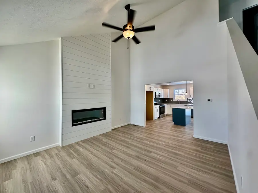 Address Withheld By Seller, Bloomington, IL 61705 - Image #2