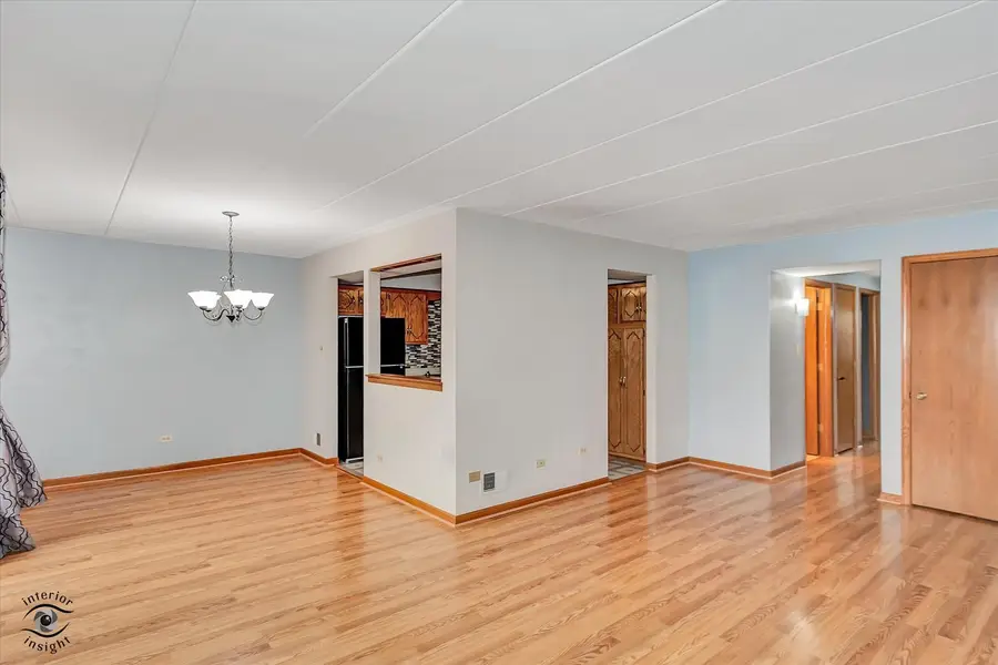 Address Withheld By Seller, Chicago Ridge, IL 60415 - Image #2