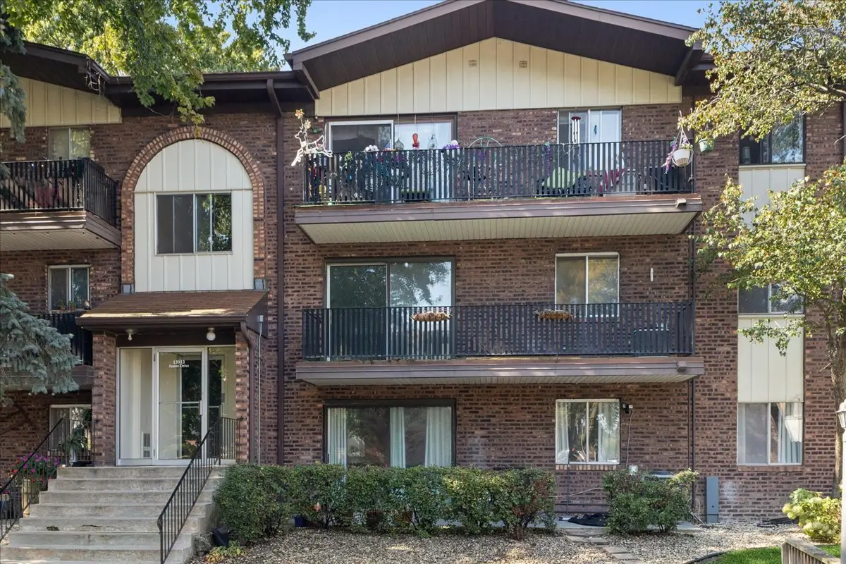 13933 James Drive #816, Crestwood, IL 60418 - Image #1