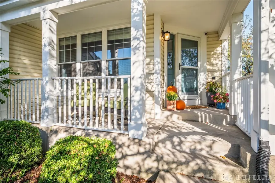 390 Windermere Way, Lake In The Hills, IL 60156 - Image #2