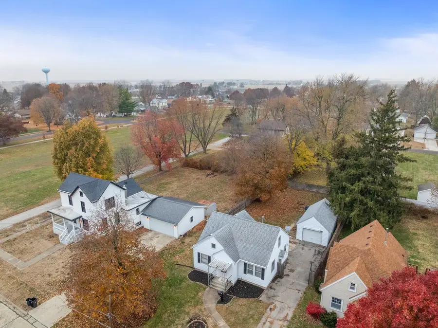 Address Withheld By Seller, El Paso, IL 61738 - Image #3