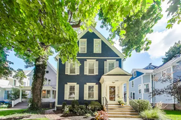 1229 Hinman Avenue, Evanston, IL 60202