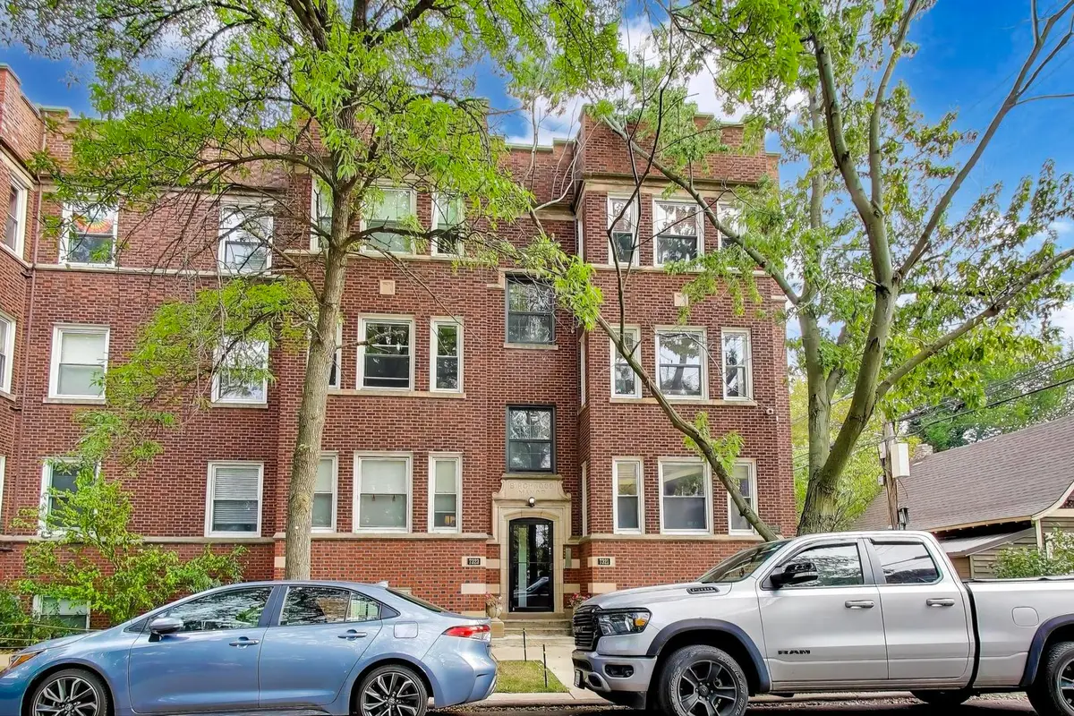 7321 N Paulina Street #2, Chicago, IL 60626 - Image #1