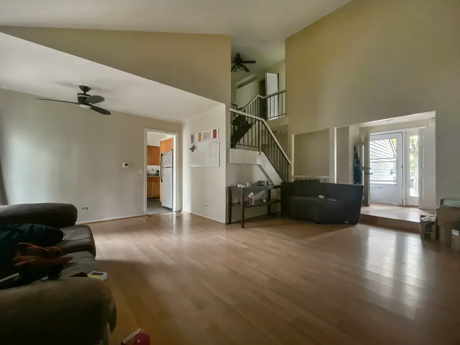 Address Withheld By Seller, Carol Stream, IL 60188 - Image #2