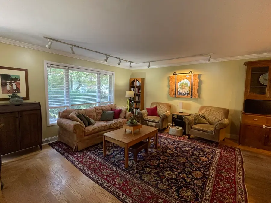 606 B South Boulevard, Evanston, IL 60202 - Image #2