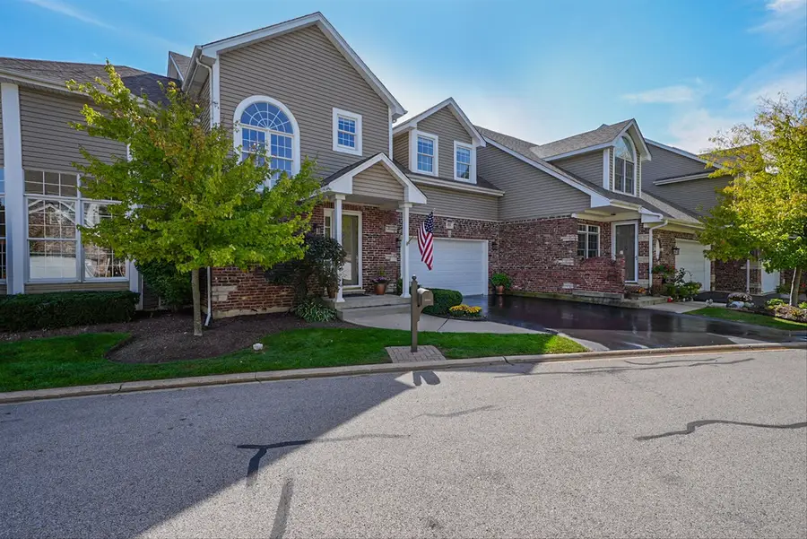 1021 W Bogey Lane, Palatine, IL 60067 - Image #2