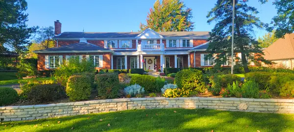 Address Withheld By Seller, Burr Ridge, IL 60527