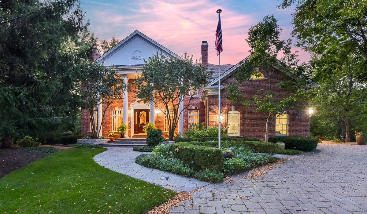 1602 Hunters Glen Court, Wheaton, IL 60189 - Image #1