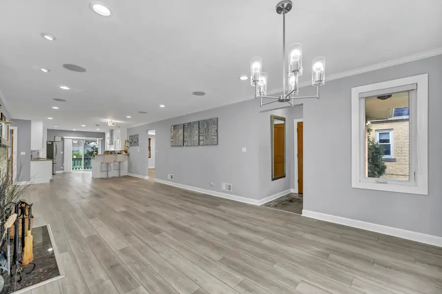 1041 Vernon Avenue, Park Ridge, IL 60068 - Image #3