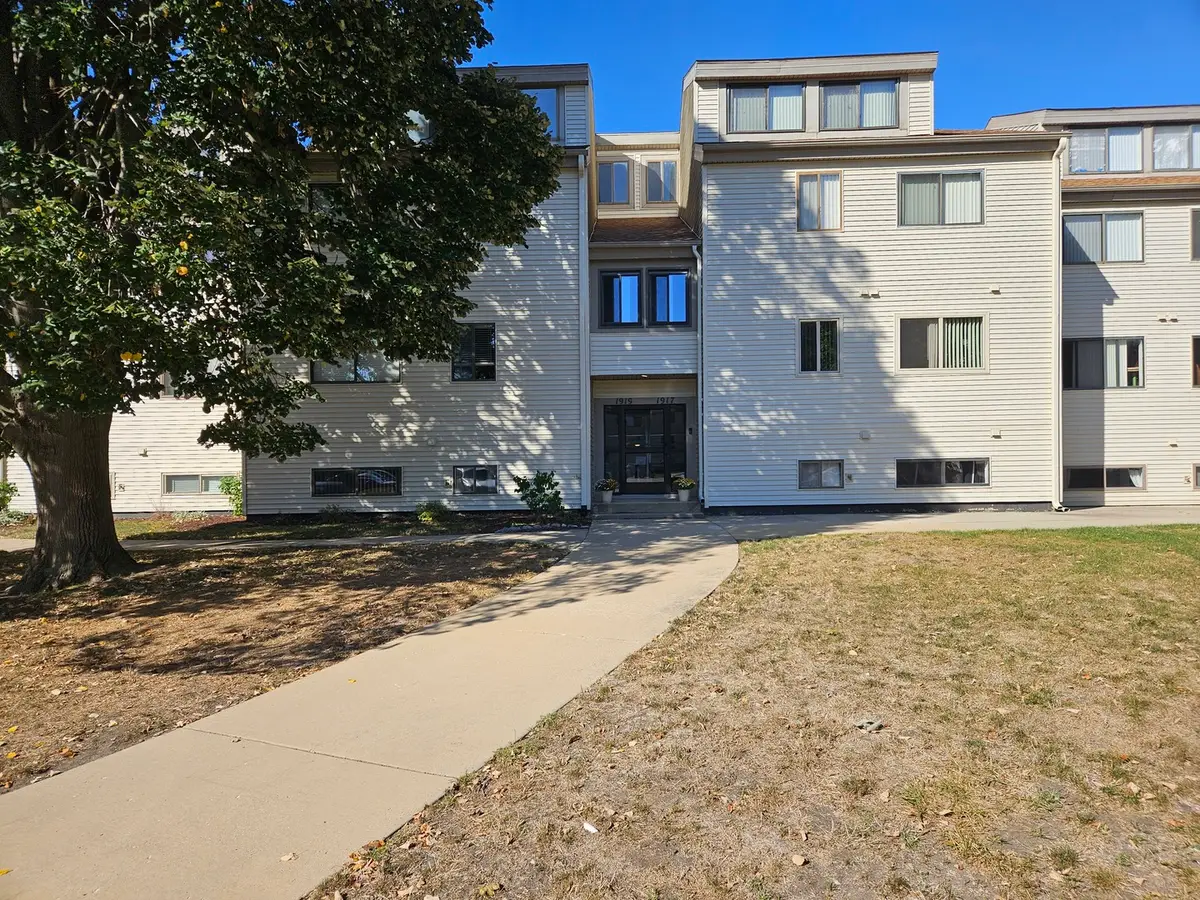 1919B Melrose Drive #1919B, Champaign, IL 61820 - Image #1