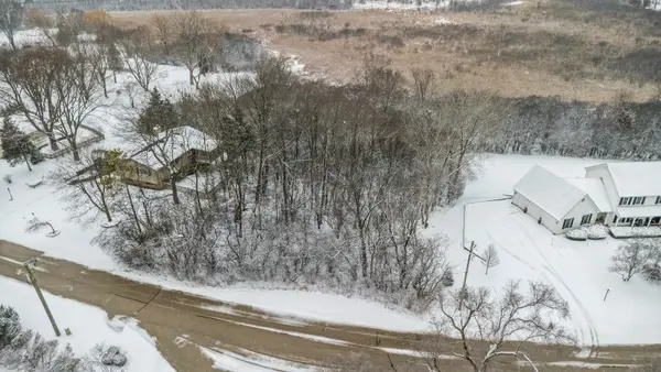 24334 N Grandview Drive, Lake Barrington, IL 60010