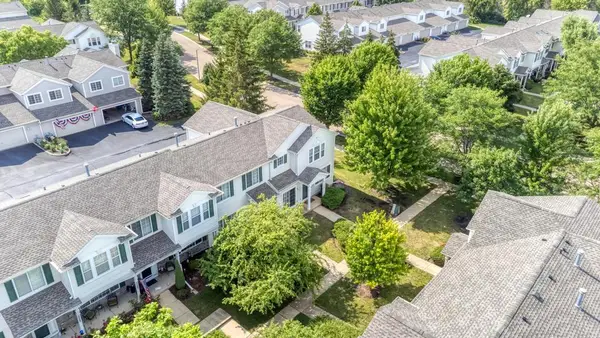 2279 Reflections Drive, Aurora, IL 60502