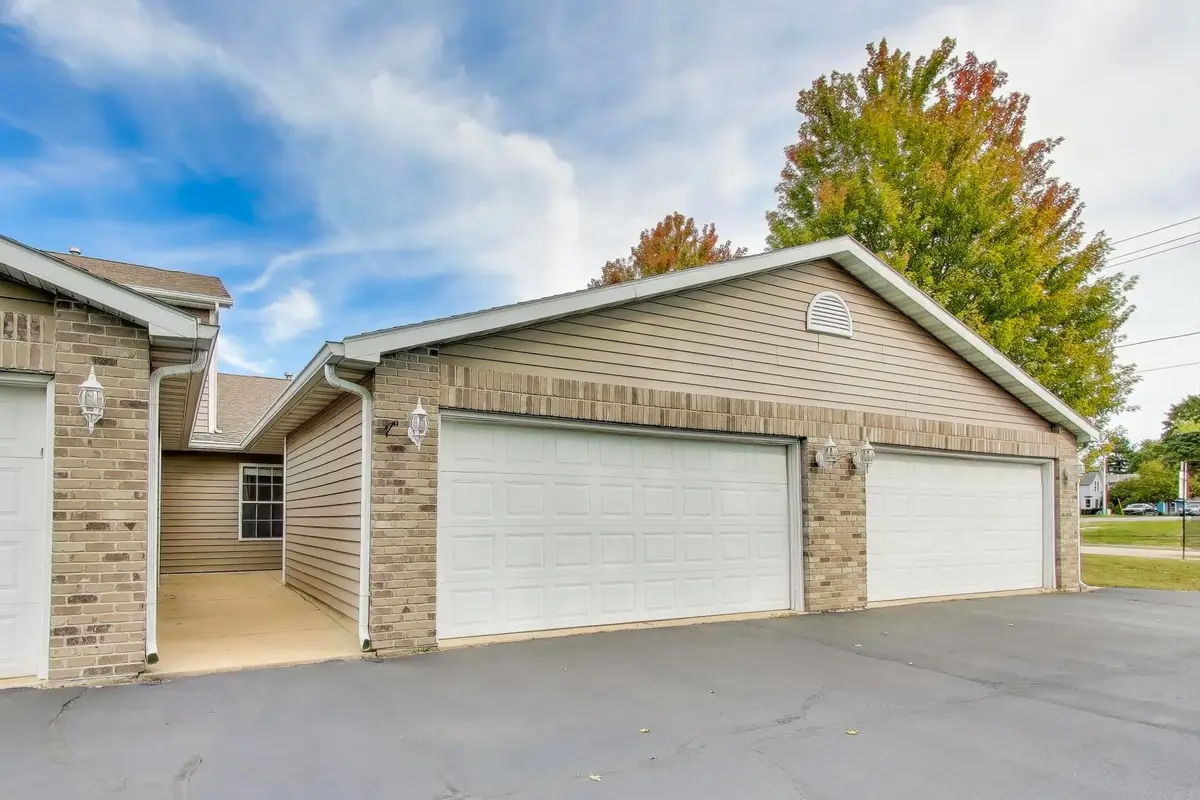 150 N Wooster Street #2, Capron, IL 61012 - Image #1