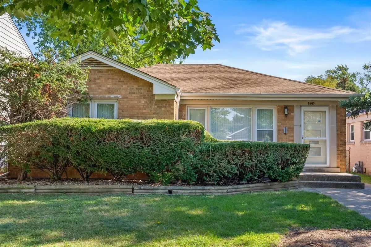 8605 Laramie Avenue, Skokie, IL 60077 - Image #1