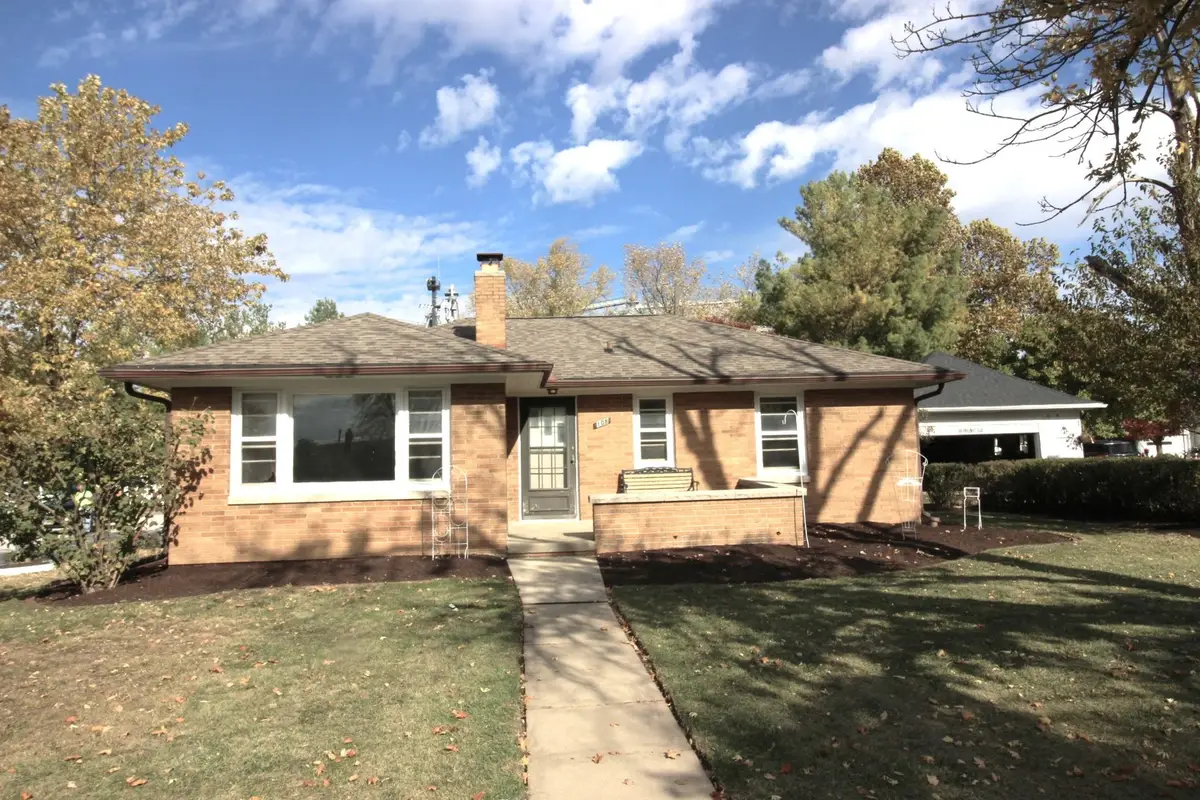 108 E Gridley Road, Gridley, IL 61744 - Image #1