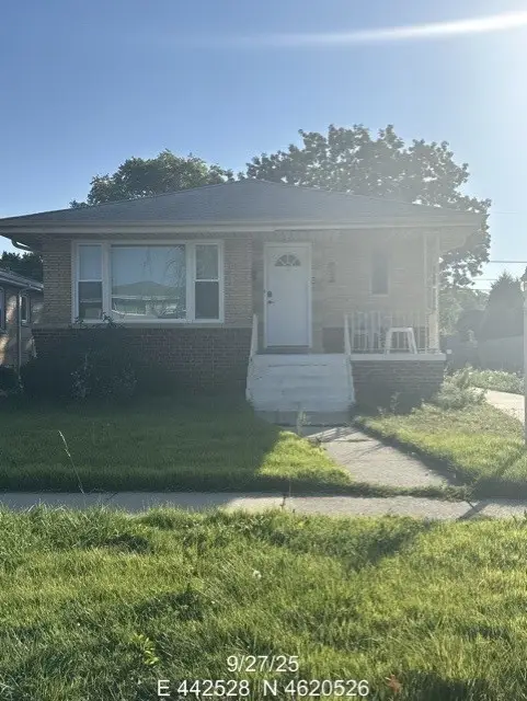 8729 S Fairfield Avenue, Evergreen Park, IL 60805 - Image #2