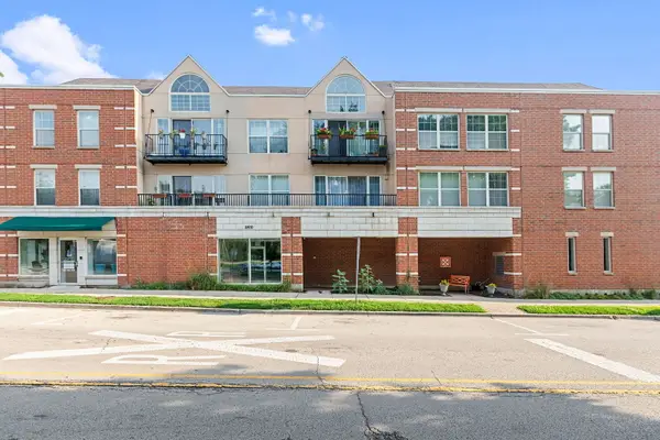 1800 Dewes Street #309, Glenview, IL 60025