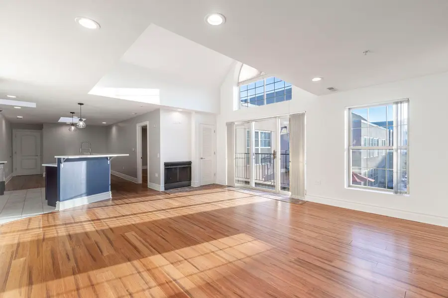 1800 Dewes Street #309, Glenview, IL 60025 - Image #3