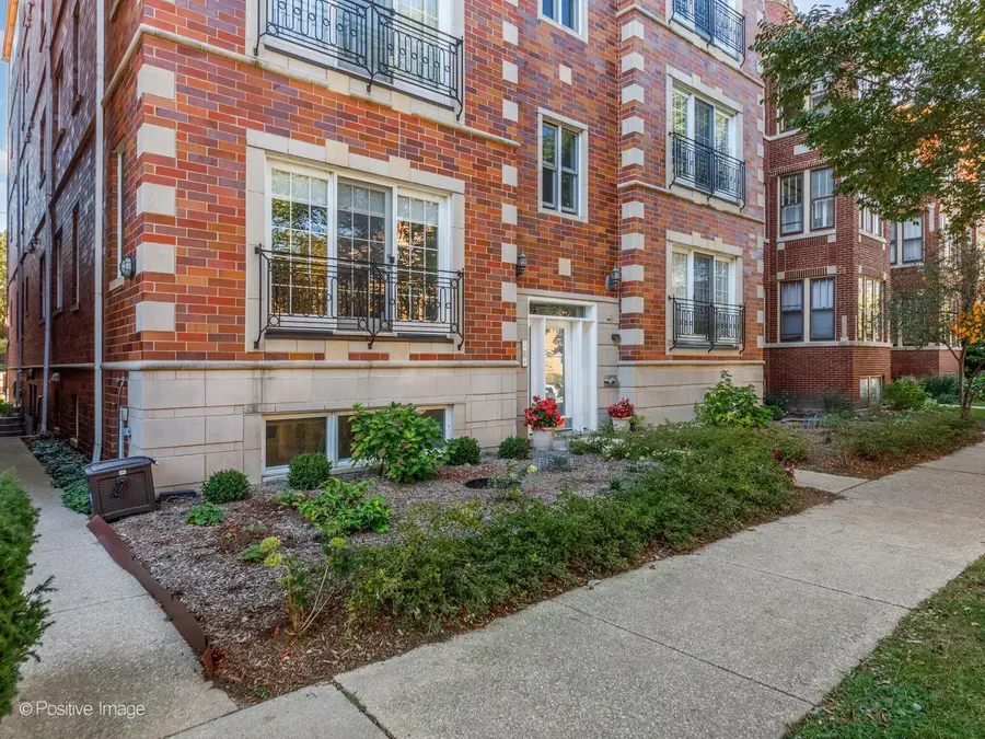 608 Hinman Avenue #4S, Evanston, IL 60202 - Image #2