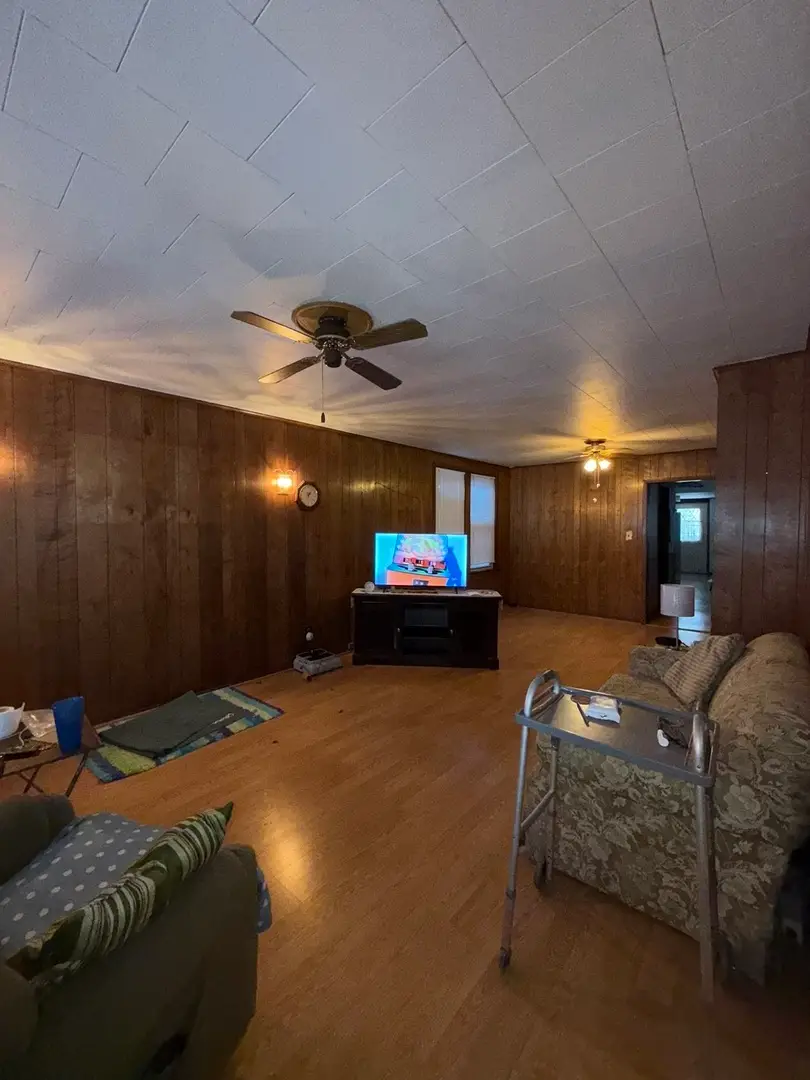 8732 S Buffalo Avenue, Chicago, IL 60617 - Image #3