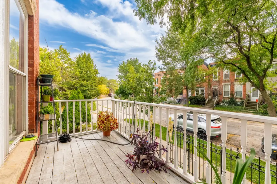 2342 W Altgeld Street, Chicago, IL 60647 - #2