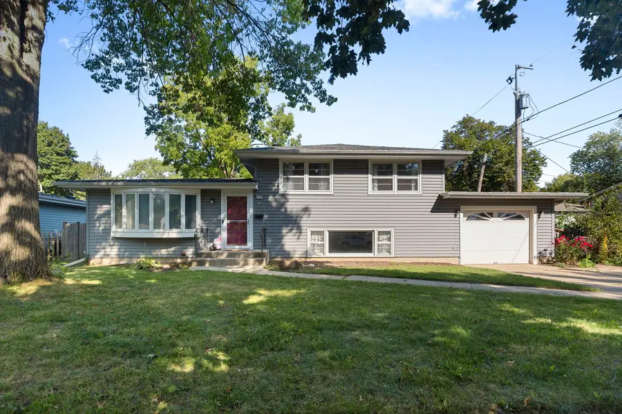 324 Alma Terrace, Cary, IL 60013 - Image #2