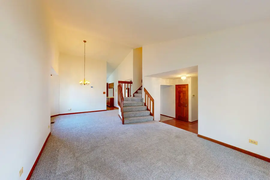 409 New York Lane, Elk Grove Village, IL 60007 - Image #2