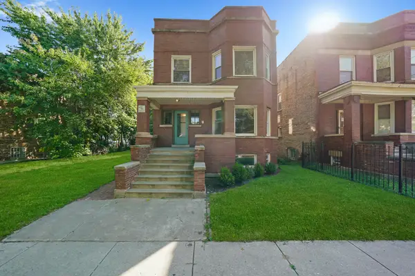 7841 S Burnham Avenue, Chicago, IL 60649