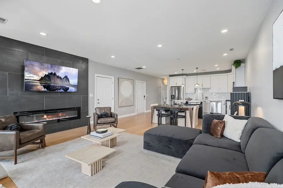 2936 N Lincoln Avenue #3N, Chicago, IL 60657 - Image #2