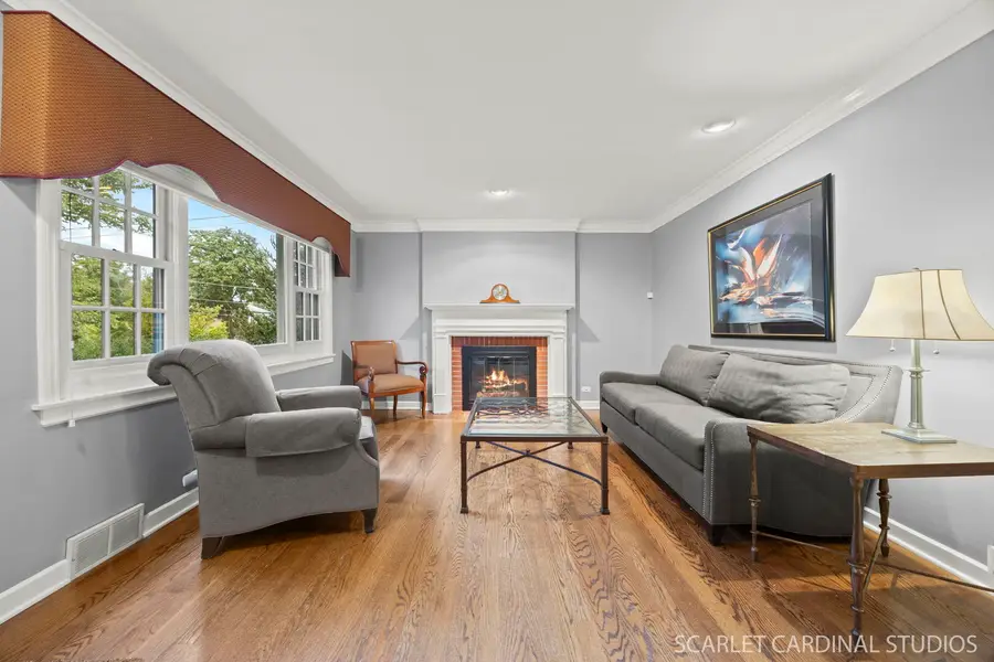 265 N Main Street, Glen Ellyn, IL 60137 - Image #2