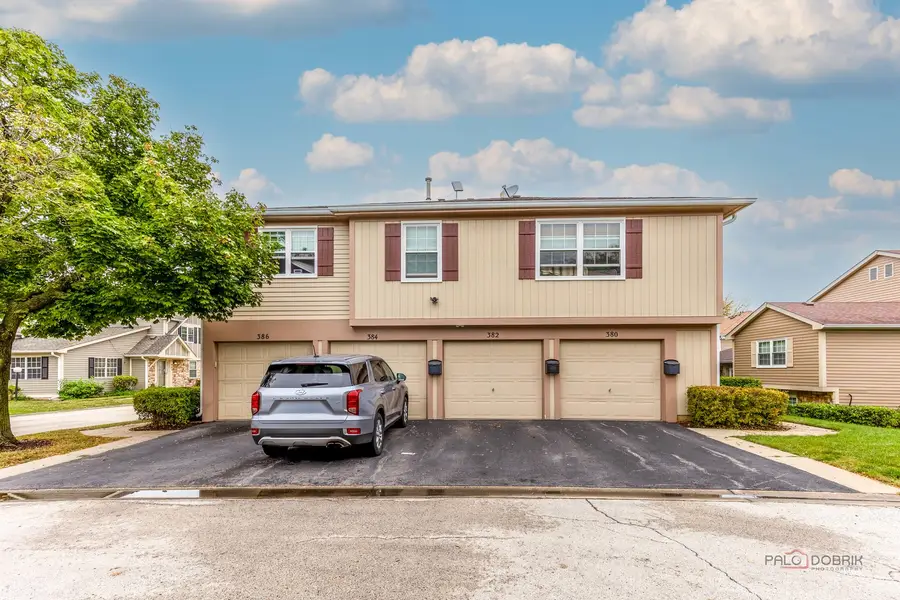 382 Birchwood Court, Vernon Hills, IL 60061 - Image #3