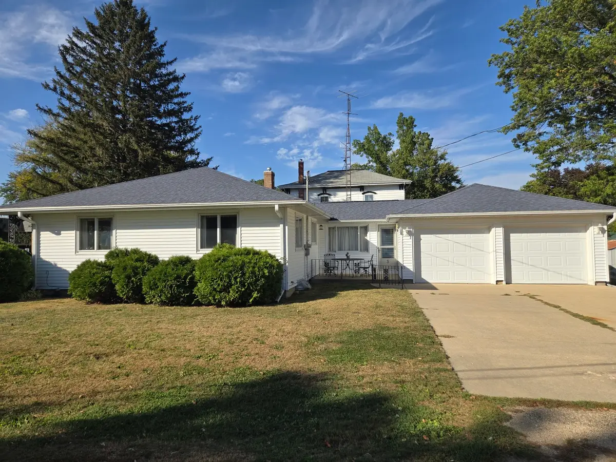 109 S Ridge Road, Shannon, IL 61078 - Image #1