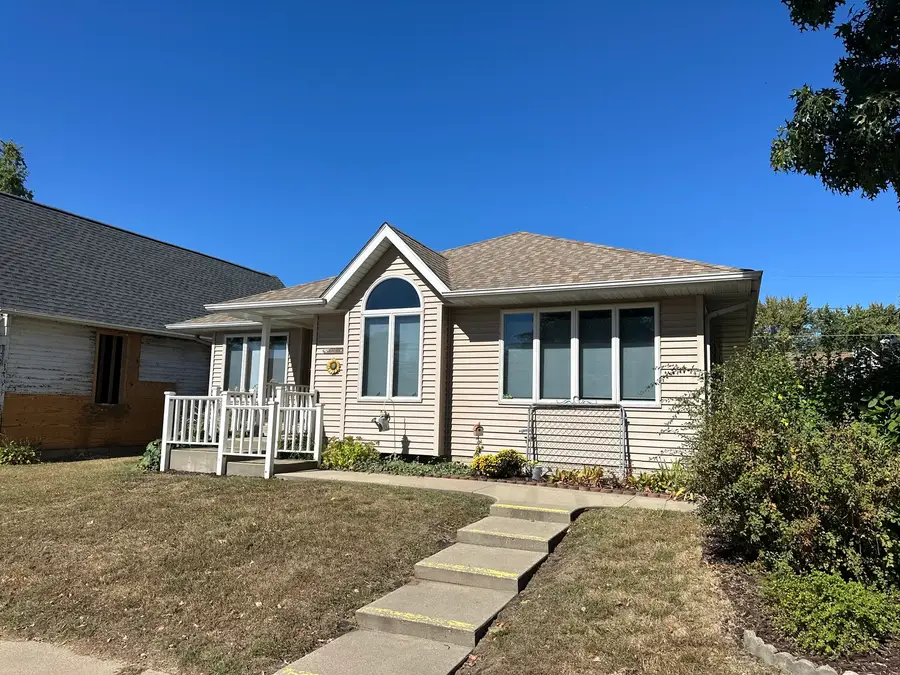 827 14th Avenue, Fulton, IL 61252 - Image #3